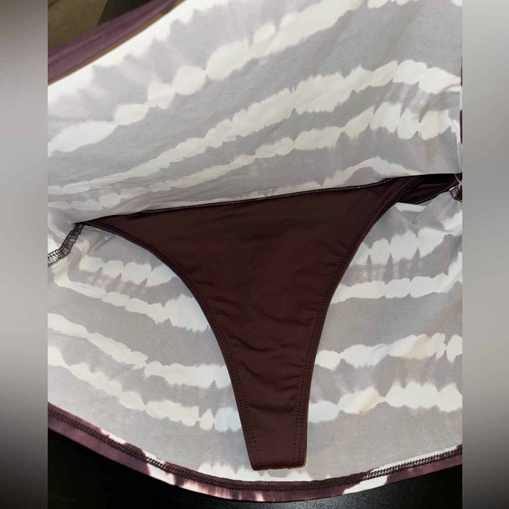 Frankie’s Bikinis Taro Tie Dye underwire top & skirt - Picture 6 of 7